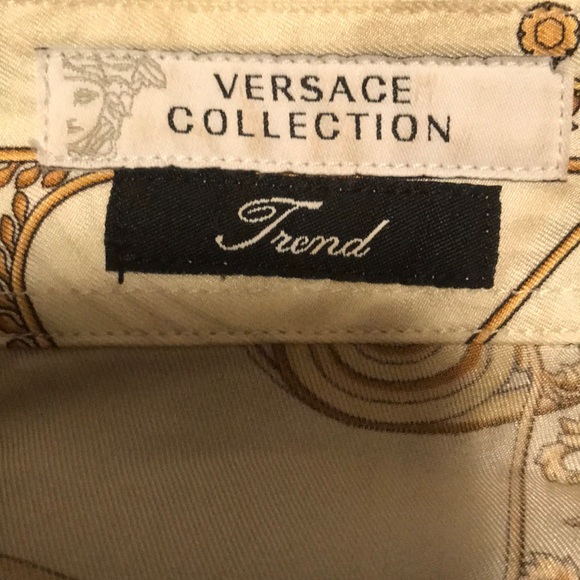 VERSACE BLOUSE (Trendy) - Picture 4 of 5
